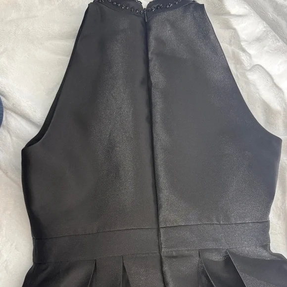 Adrianna Papell Beaded Halter Black Gown 8